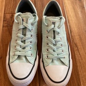 Converse girls shoes